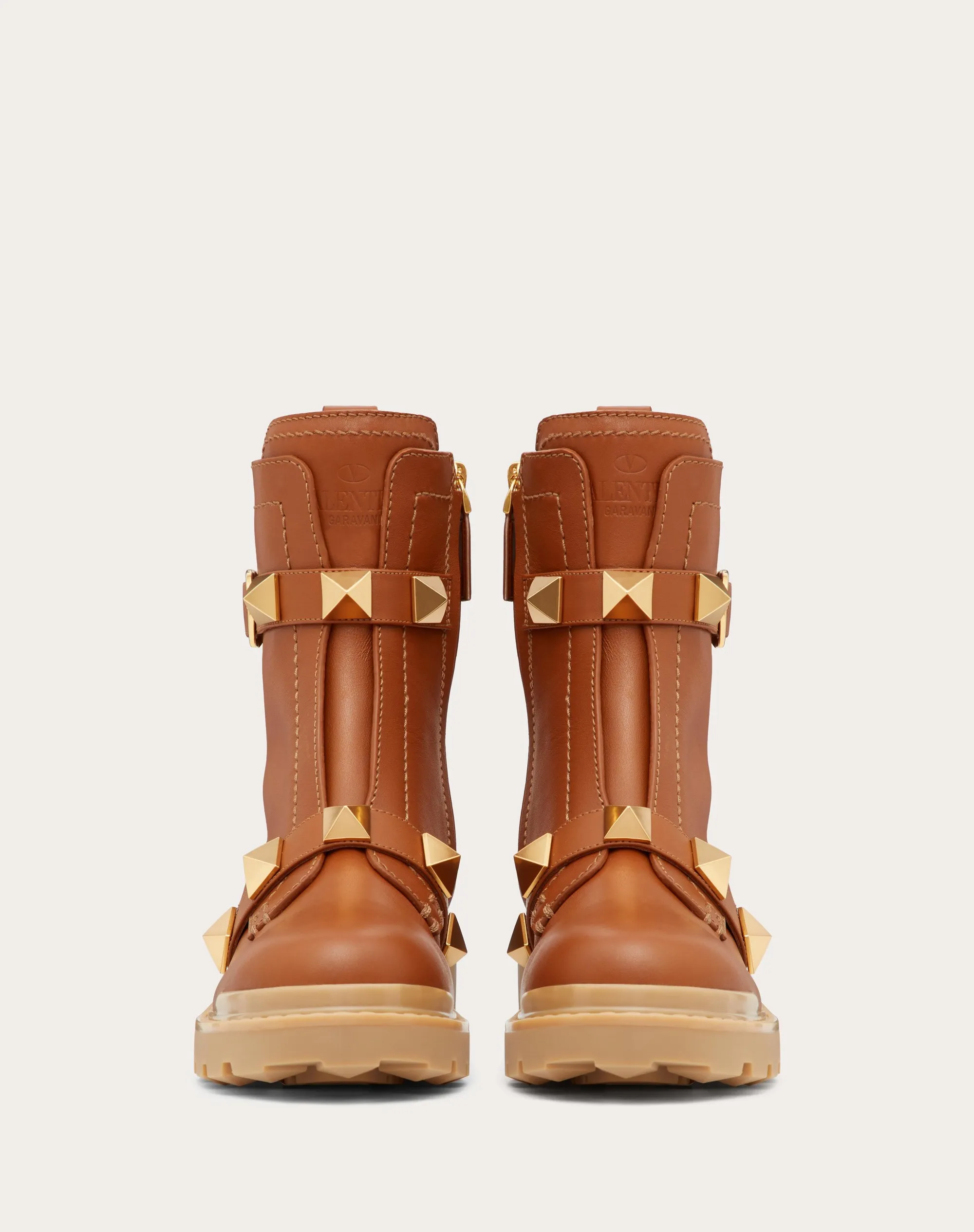 Combat boot with Roman stud in vitello - 40mm.