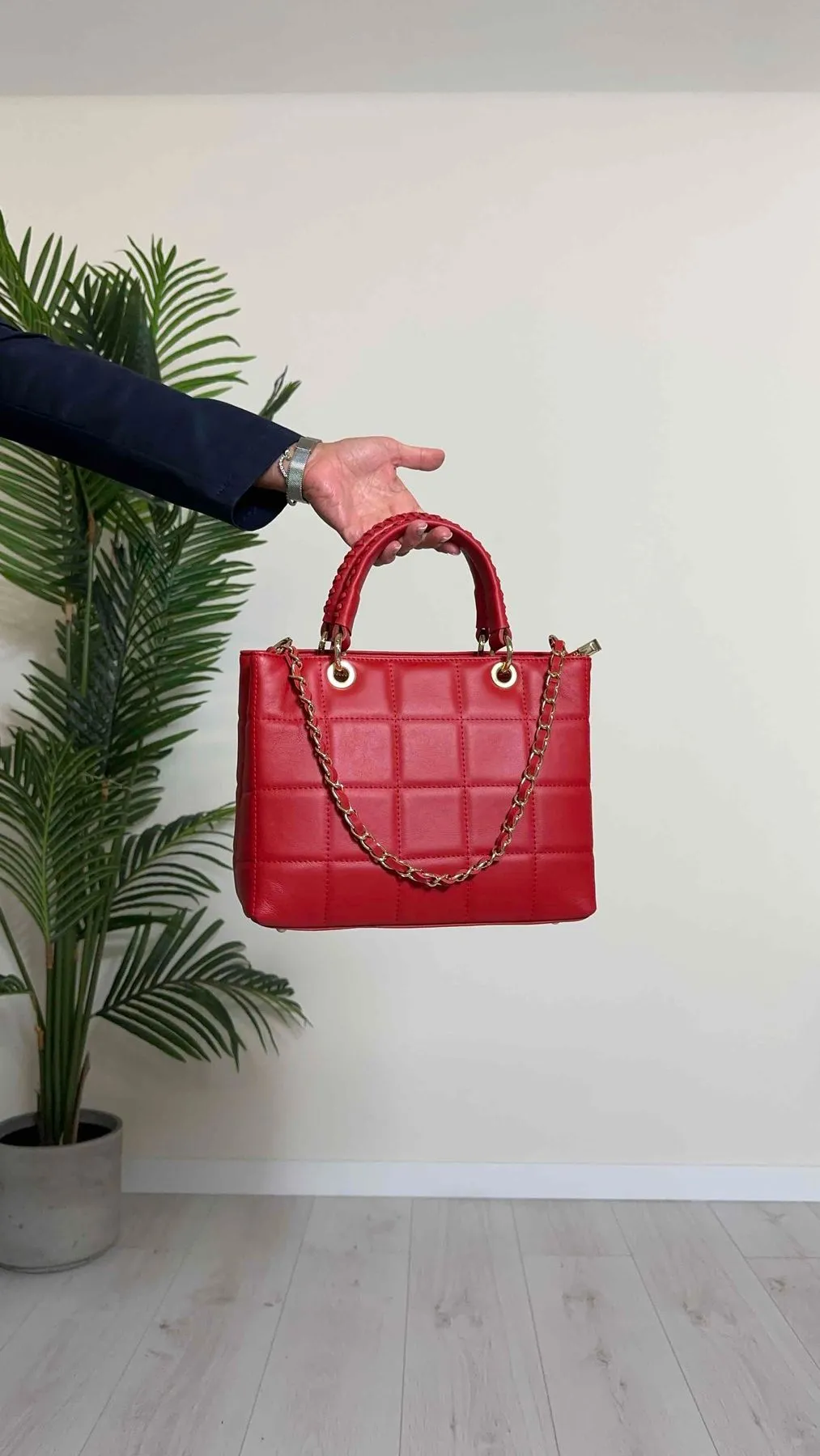 LALTERNATIVASTYLE - 4595114P45 - BAULETTO PELLE CON MANICI E CATENA INTRECCIATI