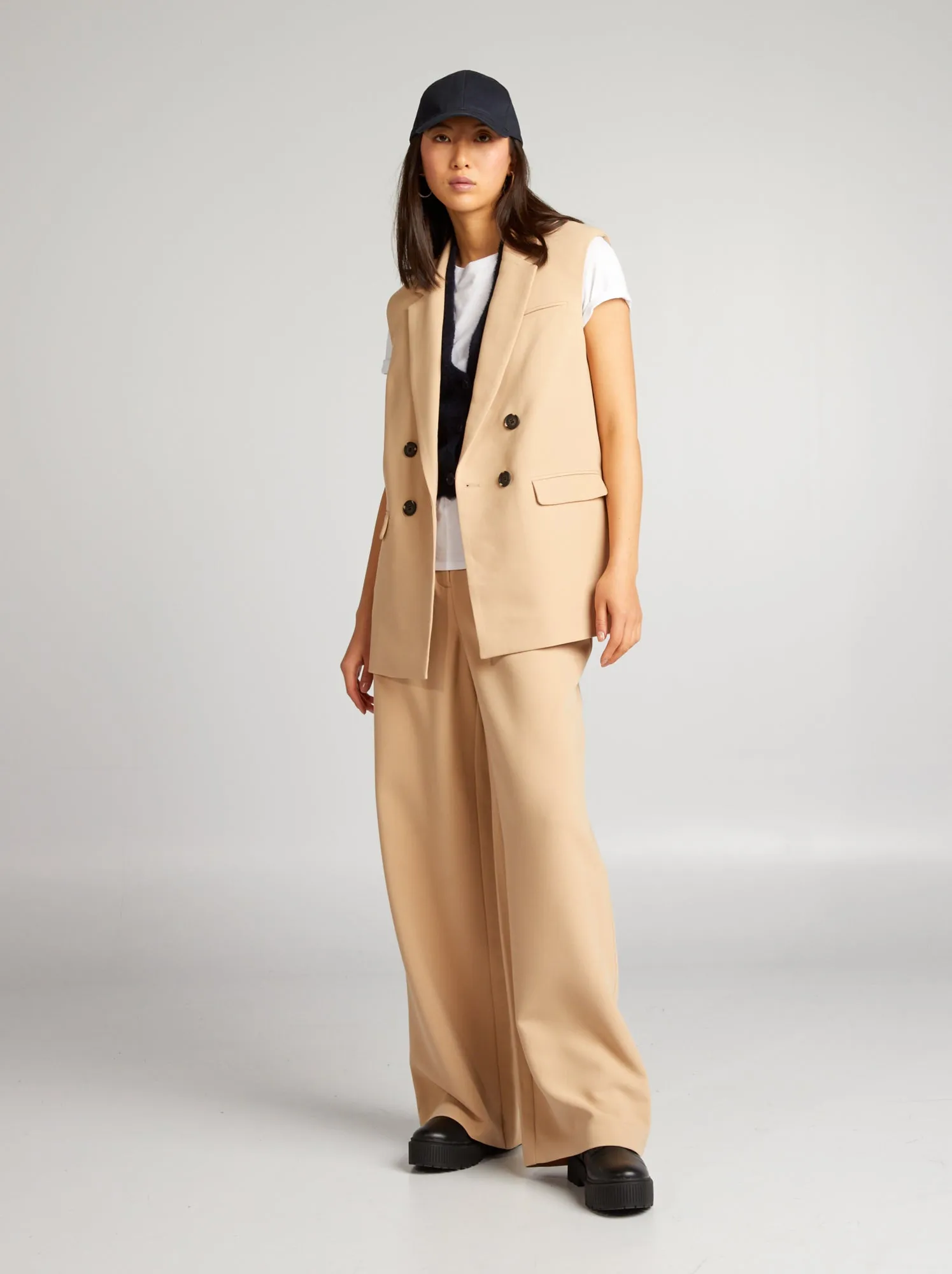 Loose high-waisted pants - BEIGE.