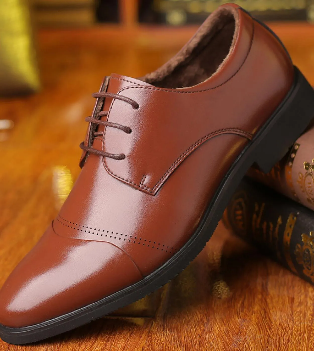 Men's formal leather work shoes high-quality men's office attire luxury men's shoes.
