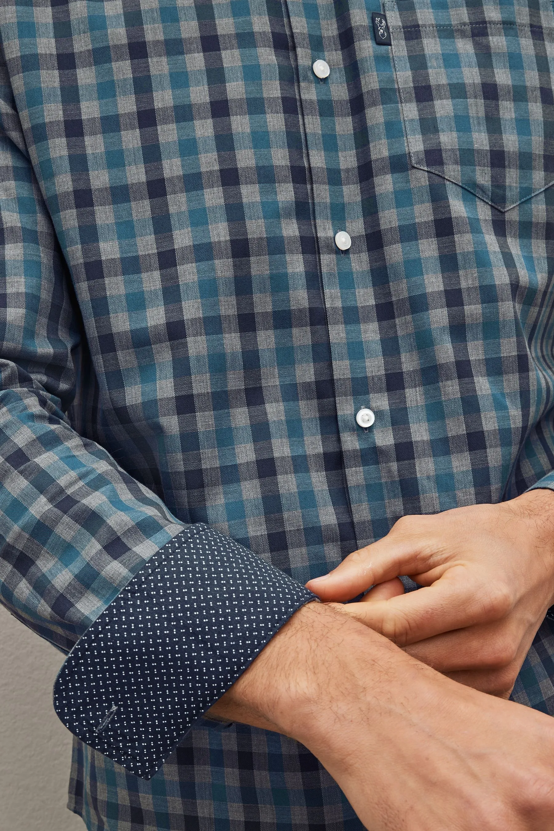 Regular - Fit Easy Iron Camicia Oxford a Maniche Lunghe con Polsino Singolo Con Colletto Button Down    