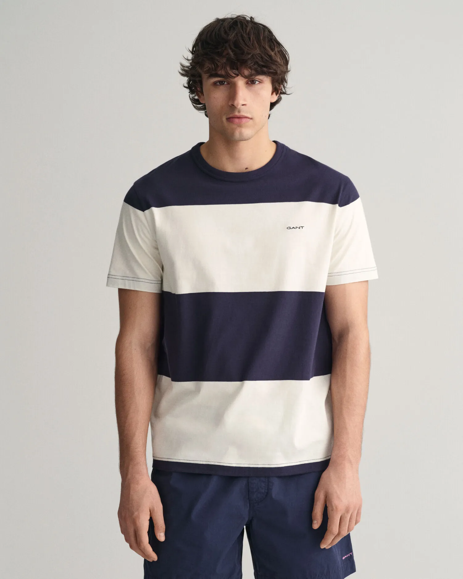 T-shirt a righe larghe    