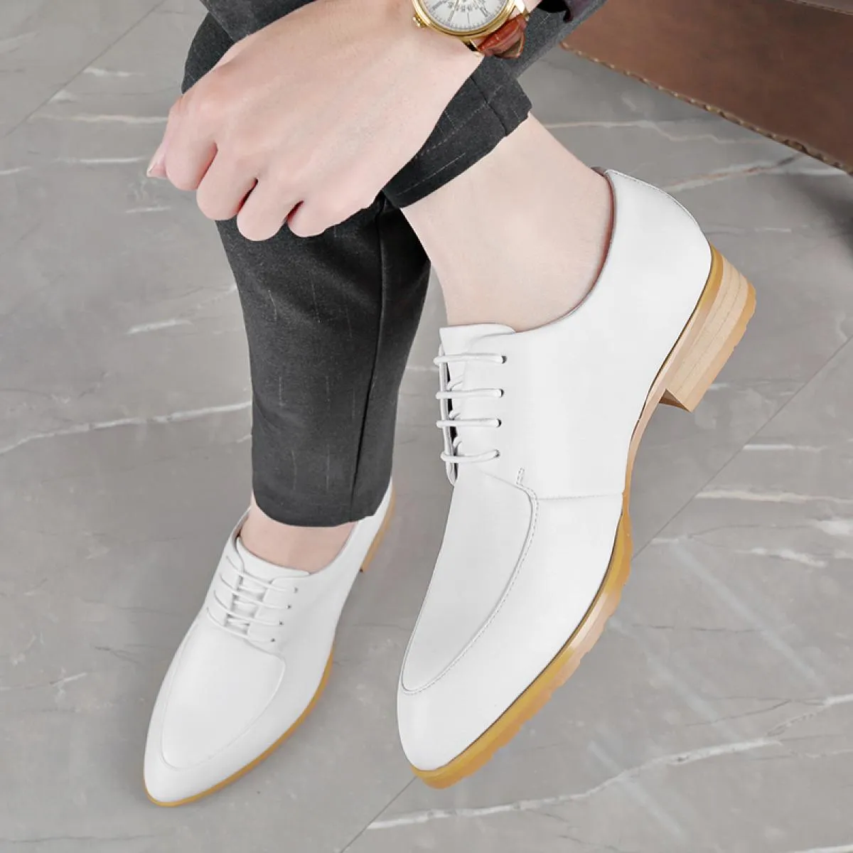 White leather high-end men's work shoes Small white pointed leather men's shoes S