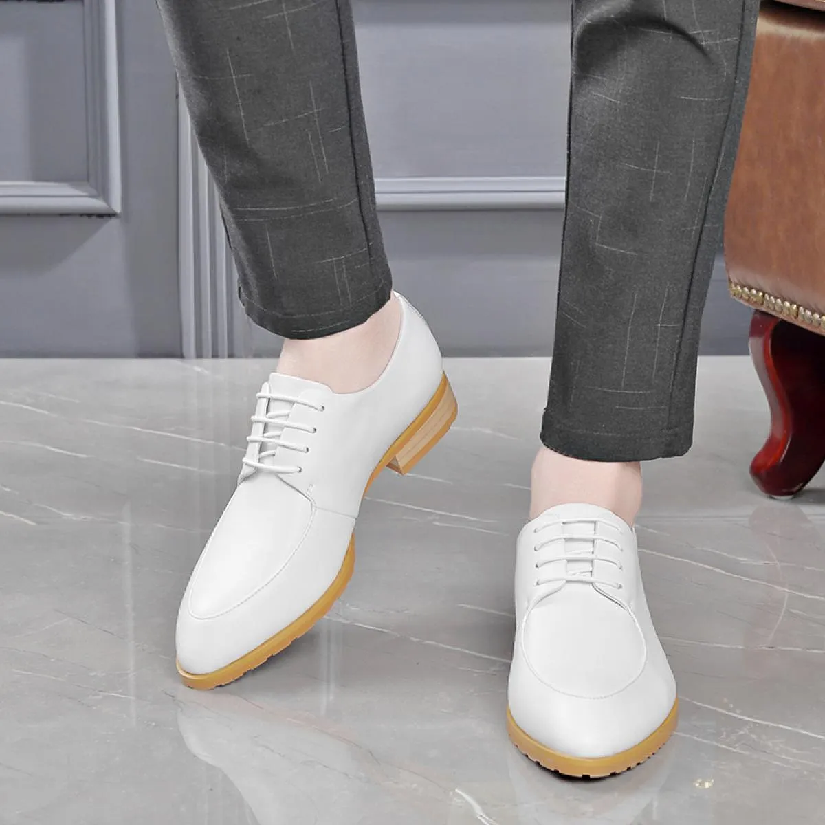 White leather high-end men's work shoes Small white pointed leather men's shoes S