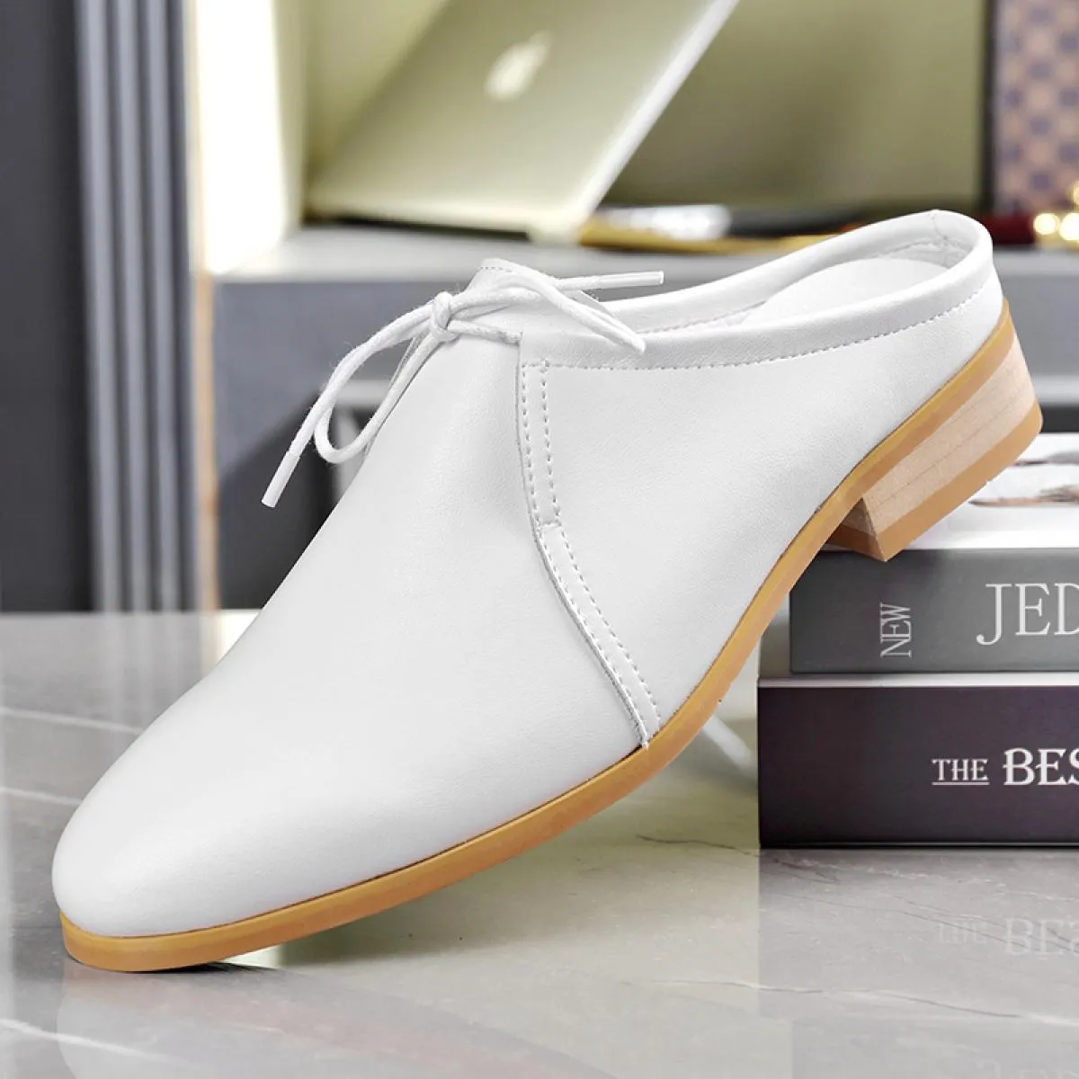 White leather high-end men's work shoes Small white pointed leather men's shoes S